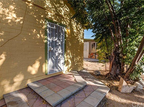 One bedroom unit entrance