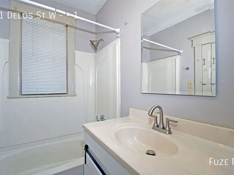 61 Delos St W #1 — Photo 13