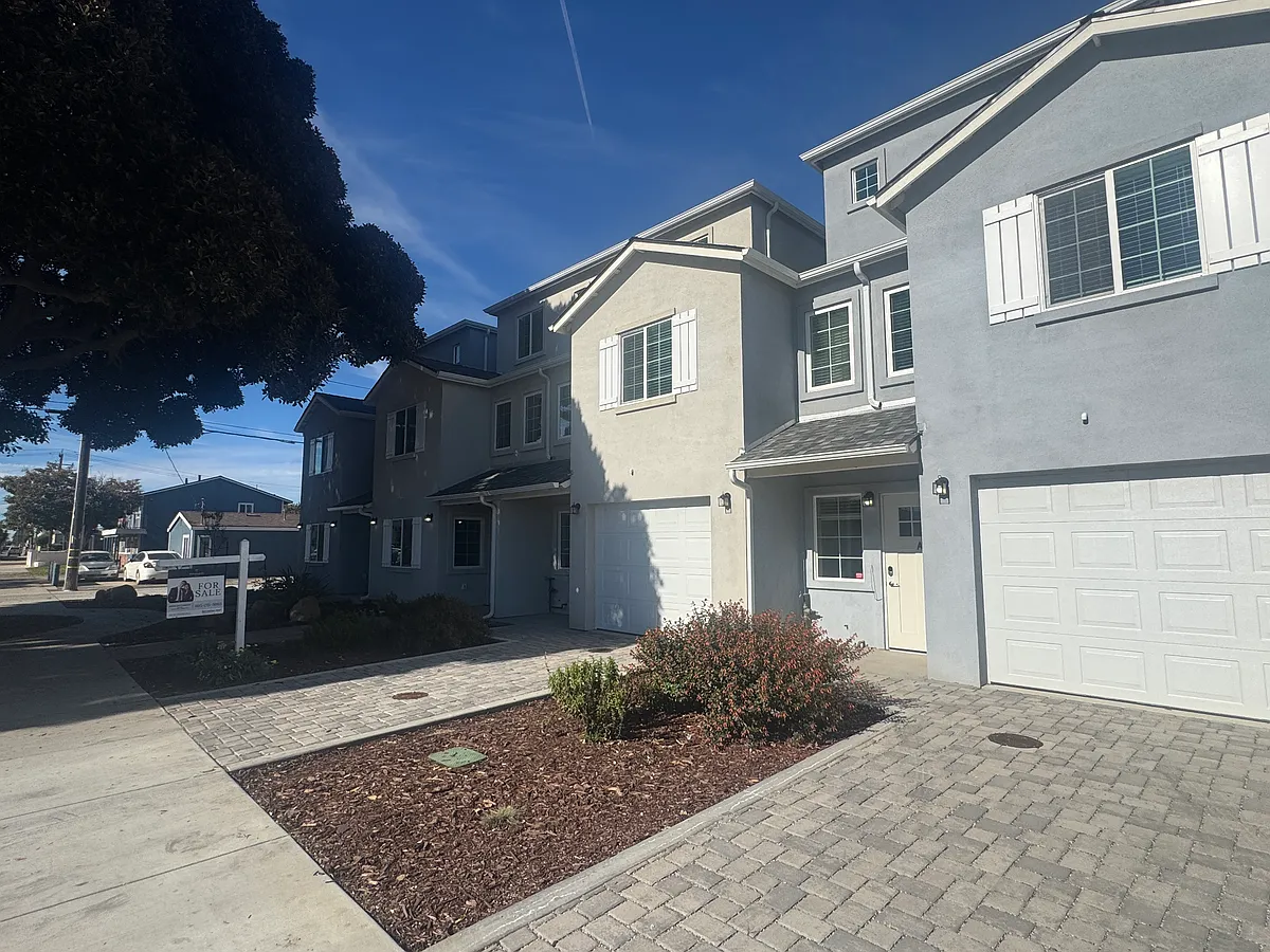 Building Photo - 529 S Pine St #1
