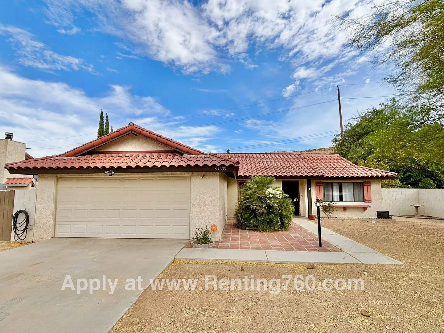 Beautiful Home In The Desirable Country Club Neighborhood! — Photo 2
