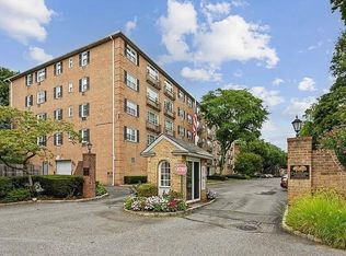 1 Consulate Dr APT 4M, Tuckahoe, NY 10707