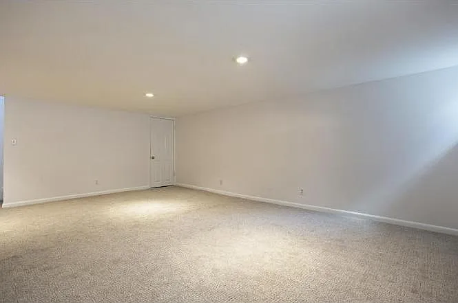 1574 E Princeton Ave — Photo 19