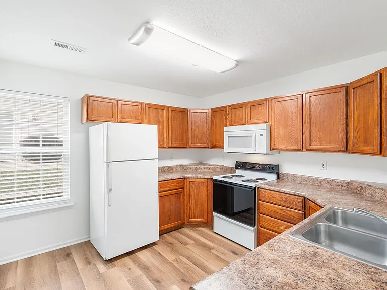 1721-1723 Juniper Dr — Photo 14