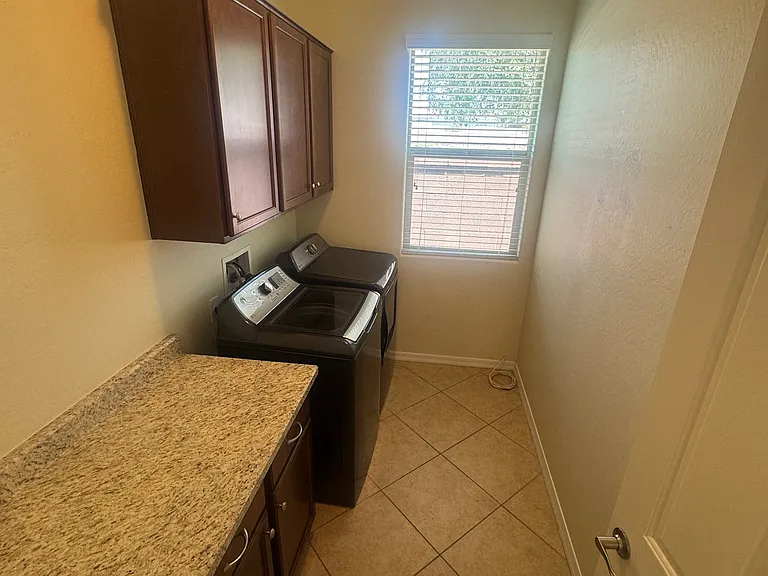 298 E Kaibab Dr — Photo 18