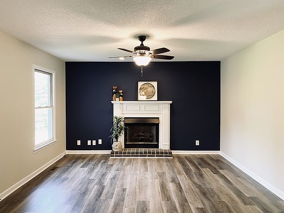 2nd image of 1017 Roedeer Dr