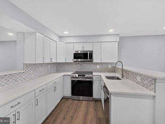 5th image of 1108 Soho Ct