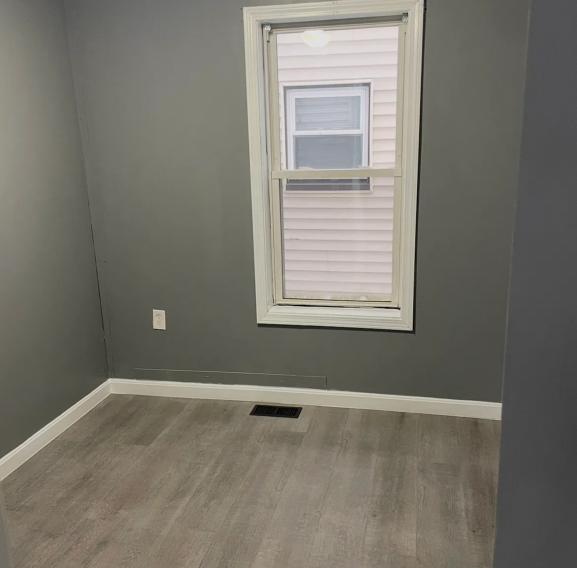 2 bed, 800 sqft, $1,600 — Photo 3