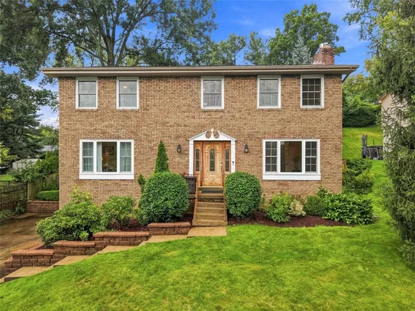 1123 Rial Dr, Bethel Park, PA 15102