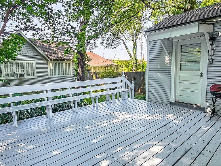 1389 Agnes Pl — Photo 36