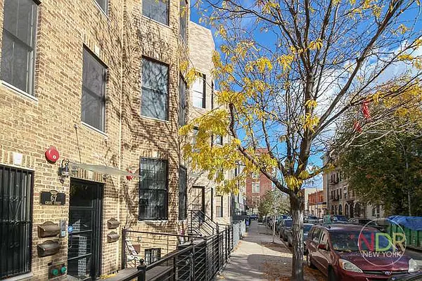 Rented by Next Door Realty NYC | media 31