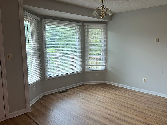 4th image of 120 Pattiwood Dr