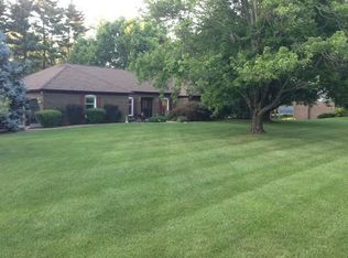 6411 Echo Hill Dr, Evansville, IN 47720