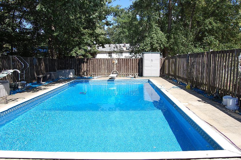 2nd image of 3818 Danbury Ct