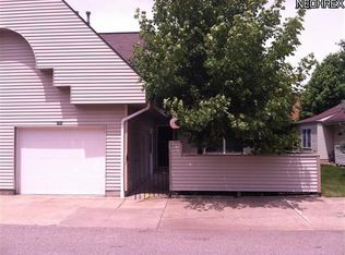 151 Christy Dr, Cuyahoga Falls, OH