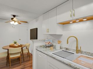 1840 S Pitkin Cir UNIT B, Aurora, CO 80017