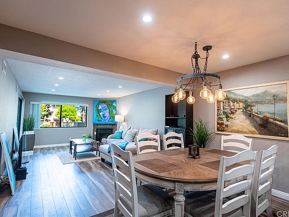 2nd image of 21650 Burbank Blvd Unit 114