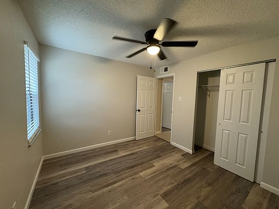 3rd image of 10274 Squire Meadows Dr APT 1