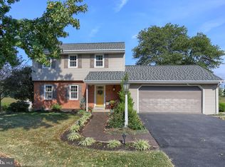 35 Milton Grove Rd N, Elizabethtown, PA 17022