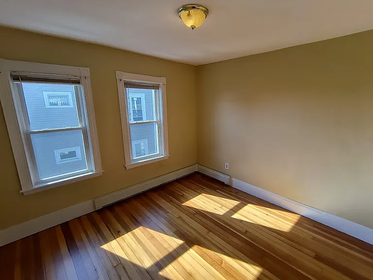 245 Boston Ave #3 — Photo 9