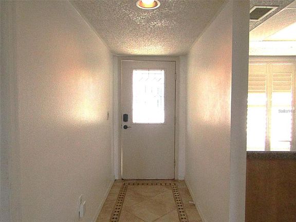 2nd image of 4434 Weybridge St #81
