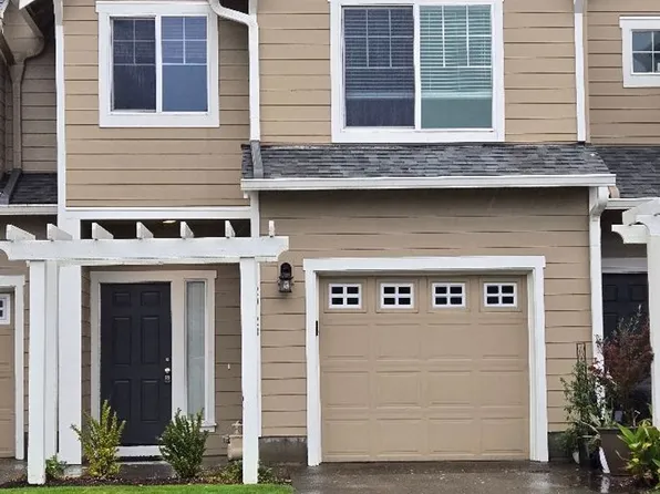 20123 S Hoodview Ave, West Linn, OR 97068