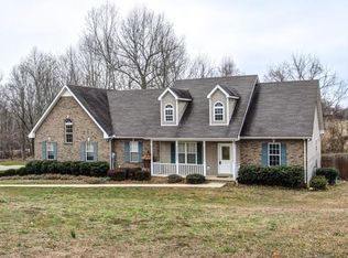 1004 Bee Tee Ln, Pleasant View, TN 37146