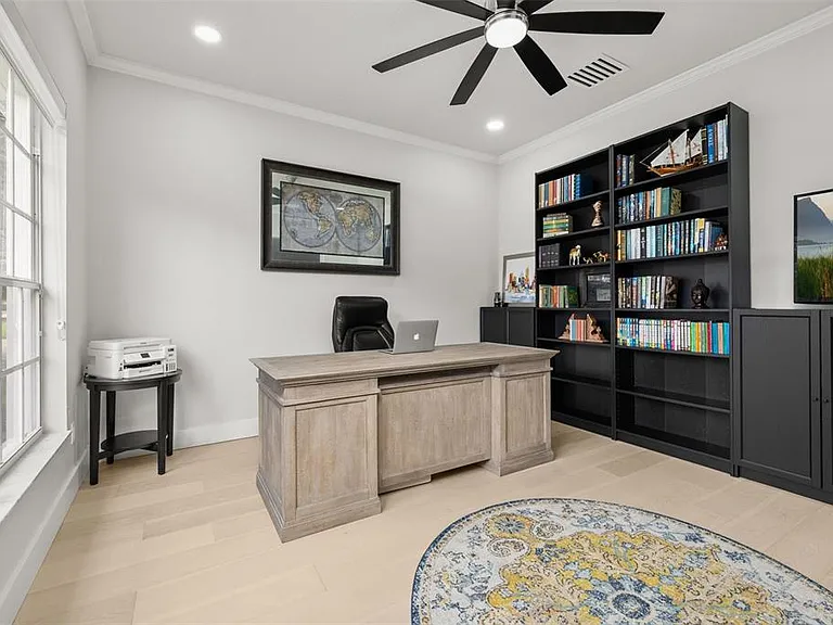 663 Charrice Pl — Photo 6
