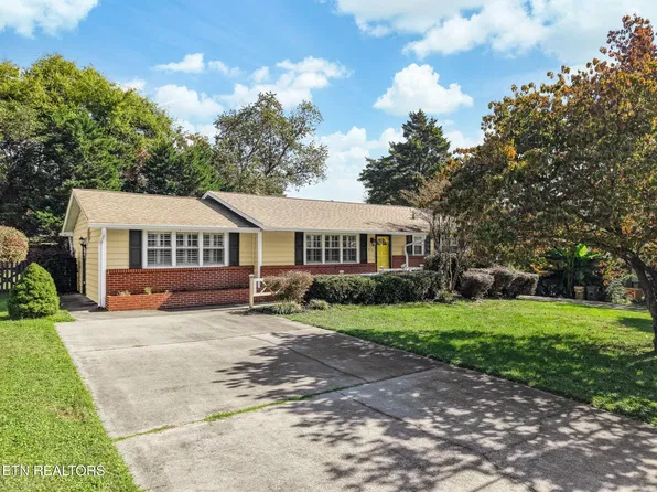 5620 Scenic Hills Rd, Knoxville, TN 37912