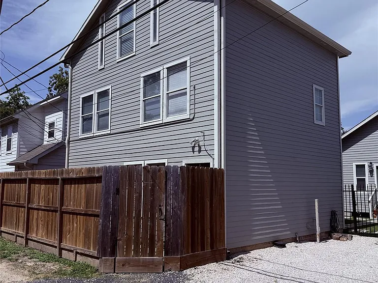 1105 Tulane St #B — Photo 1