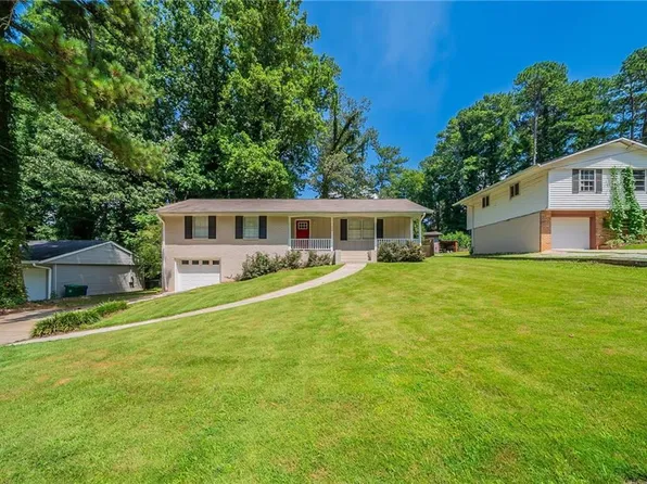 1518 Pine Glen Cir, Decatur, GA 30035