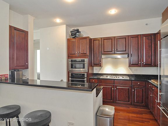 5th image of 310 S Michigan Ave Unit 1802