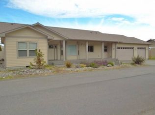 133 E Cobblestone Ln, Sequim, WA 98382