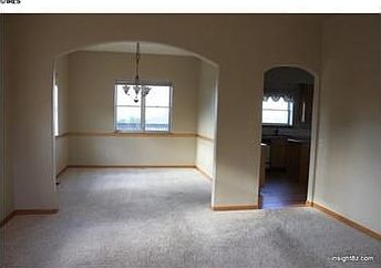 3rd image of 644 52nd Ave