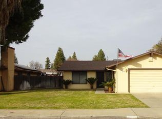 1687 Holland Ave, Clovis, CA 93611
