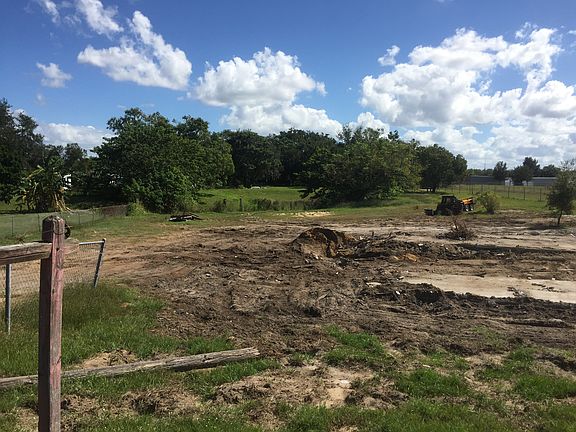 5th image of 1001 N Lee Jackson Hwy