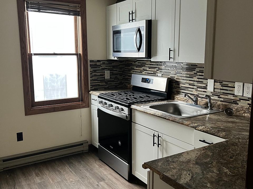 1st image of 364 N Courtland St #1
