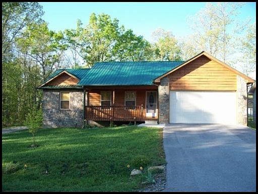 1st image of 1022 Iroquois Ln