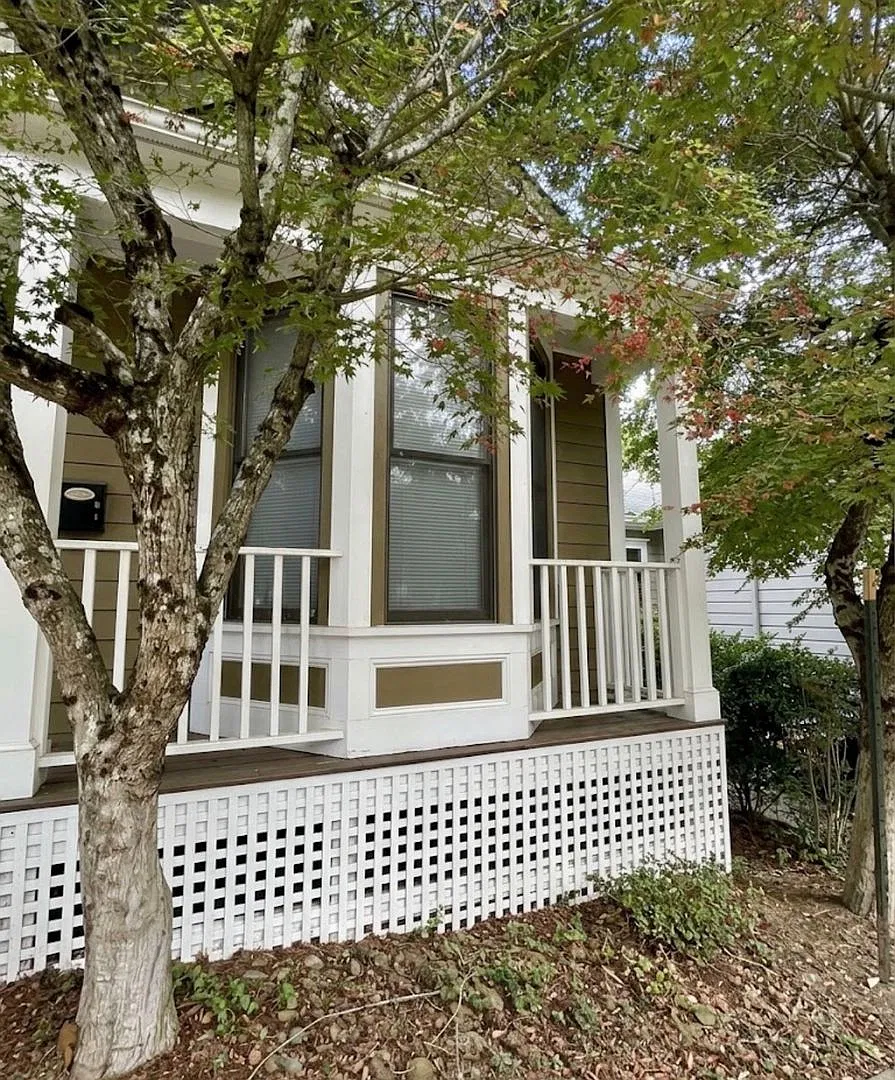 #274 Goose Hollow Apartments — Photo 2