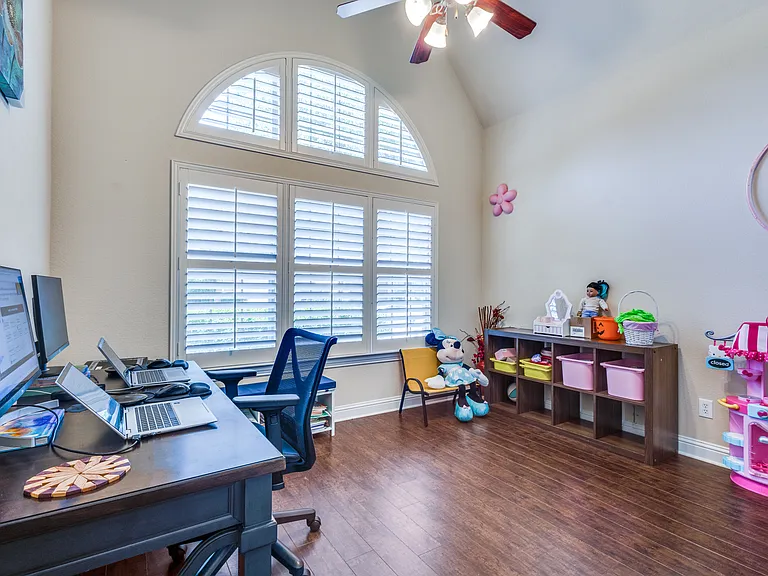 4654 Phillip Dr — Photo 15