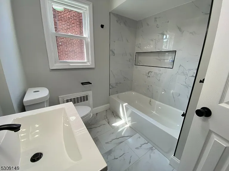 905 Sanford Ave #2 — Photo 9