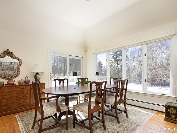 5th image of 59 Cornwall Bridge Road