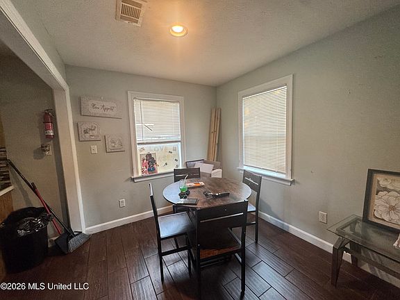 5th image of 3622 Bailey Ave