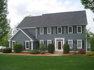 8 Lancelot Rd, Shrewsbury, MA 01545