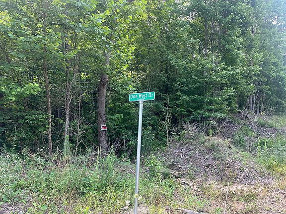 3rd image of 89 One West Dr
