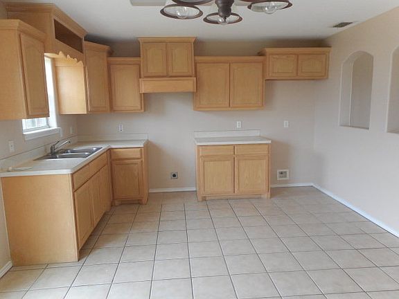 3rd image of 1332 Guadalupe Cir