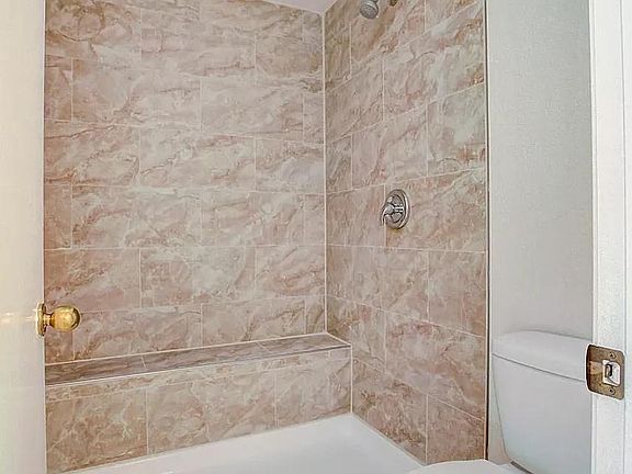 5th image of 8254 Pinefield Dr