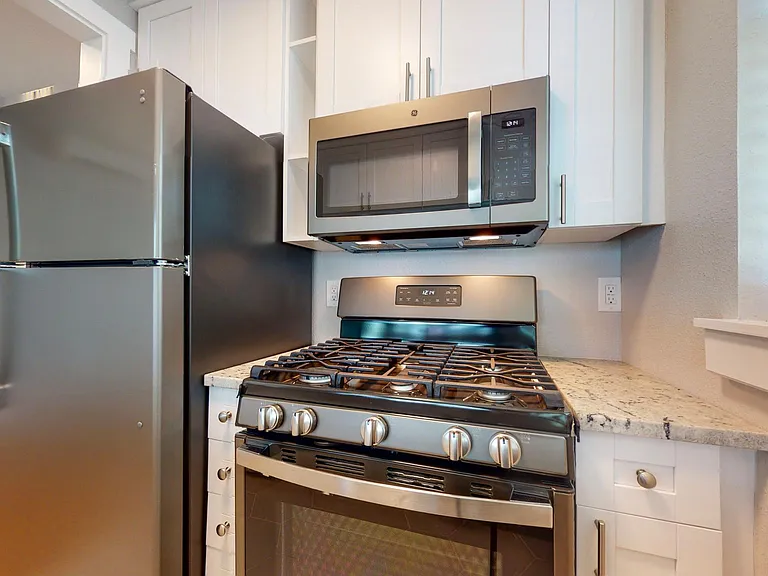 3110 W Empedrado St — Photo 4