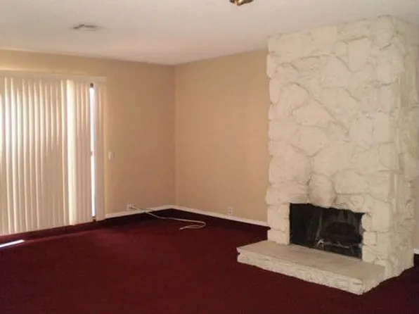16780 Greentree Blvd #2, Victorville, CA 92395