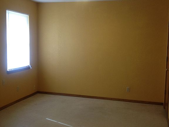 3rd image of 14410 S Kendalwood Blvd E