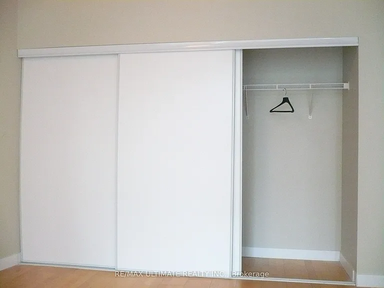 1375 Dupont St #312 — Photo 11